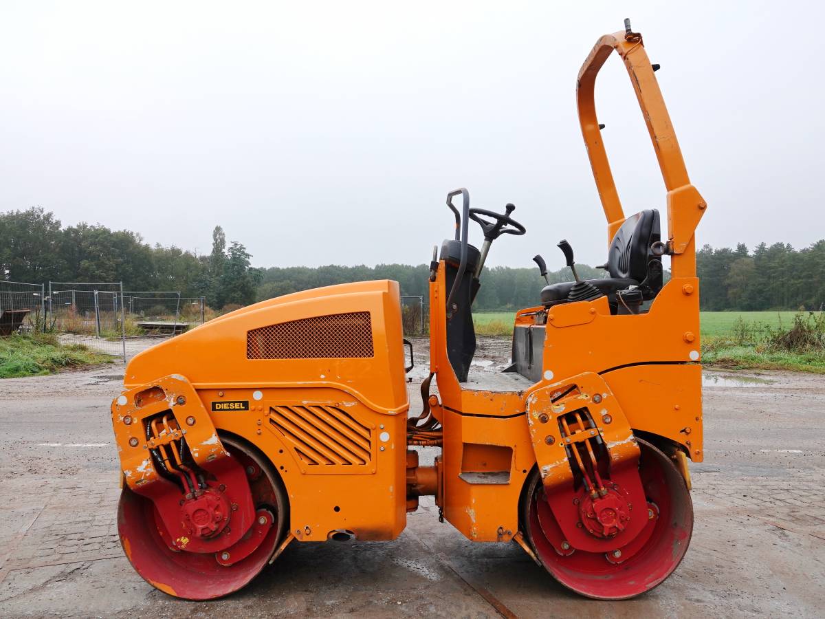 Bomag BW100-AD4 Walze | Boss Machinery